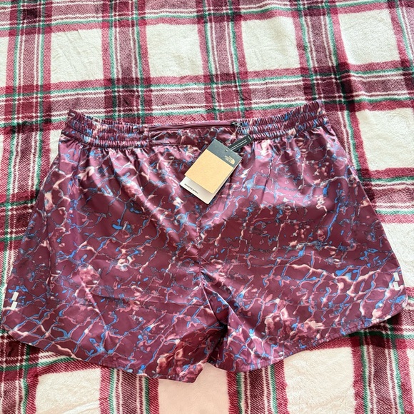 NWT THE NORTH FACE LIGHTWEIGHT ,BREATHABLE ACTIVE SHORT QUICK DRYING SIZE XXL - Picture 9 of 10